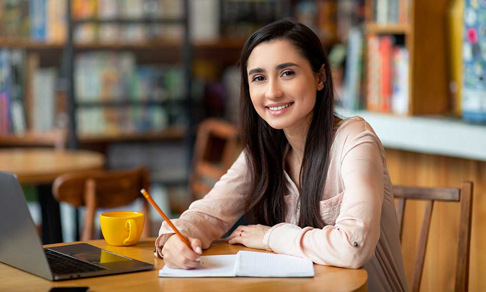 Custom Essay Writing