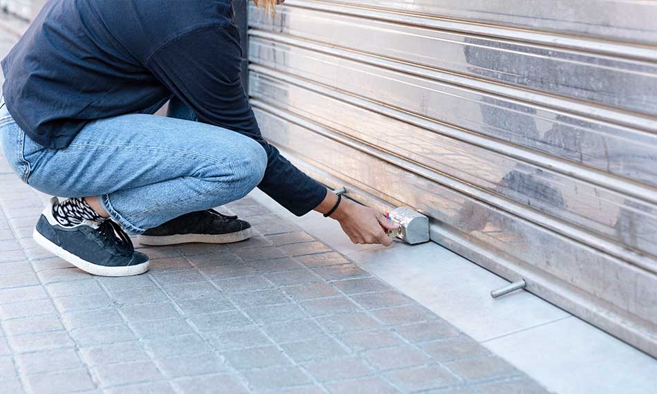 Electric and Manual Shutters